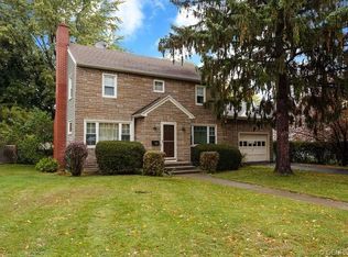 330 Varinna Dr, Rochester, NY 14618