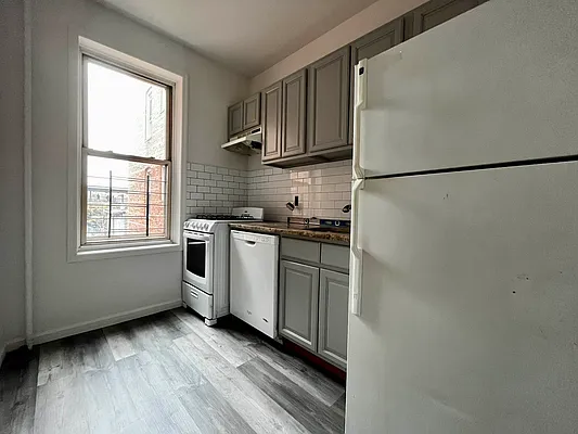 Rented by MySpaceNYC | media 2