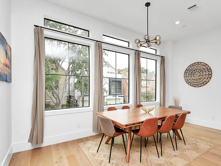 2303 Yupon St — Photo 25