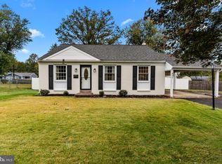 967 Jeffrey Dr, Southampton, PA 18966