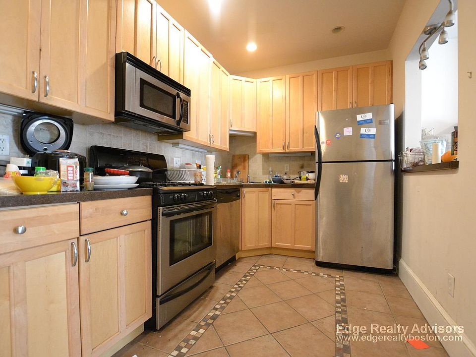 2nd image of 32 Saint Lukes Rd #1