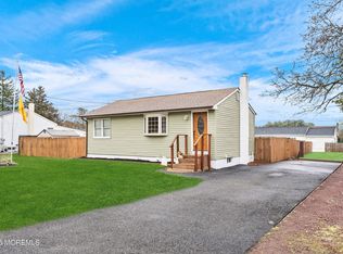 900 Commonwealth Blvd, Toms River, NJ 08757