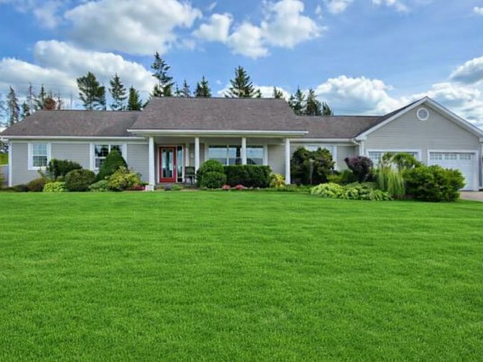 1st image of 1608 Rattenbury Rd