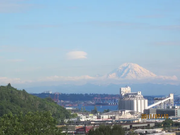 2650 23rd Ave W, Seattle, WA