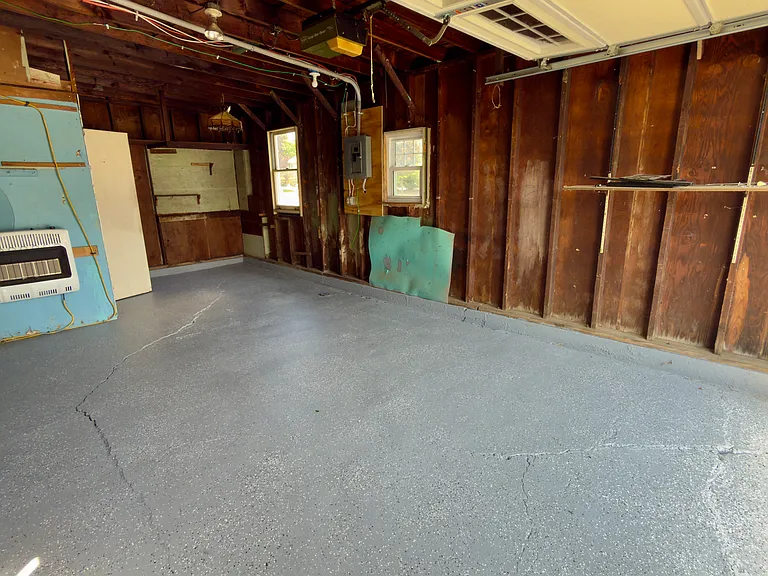 246 Poplar St — Photo 34