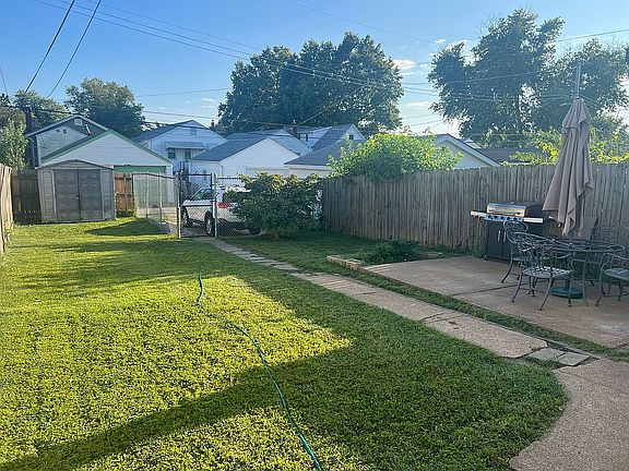 5th image of 6034 Fyler Ave