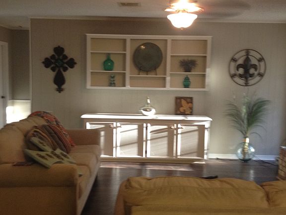 2nd image of 126 Northwood Cir