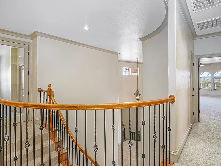 7713 Lakeview Cir — Photo 26