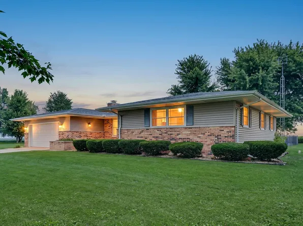 2108 County Road 1900 E, Urbana, IL 61802