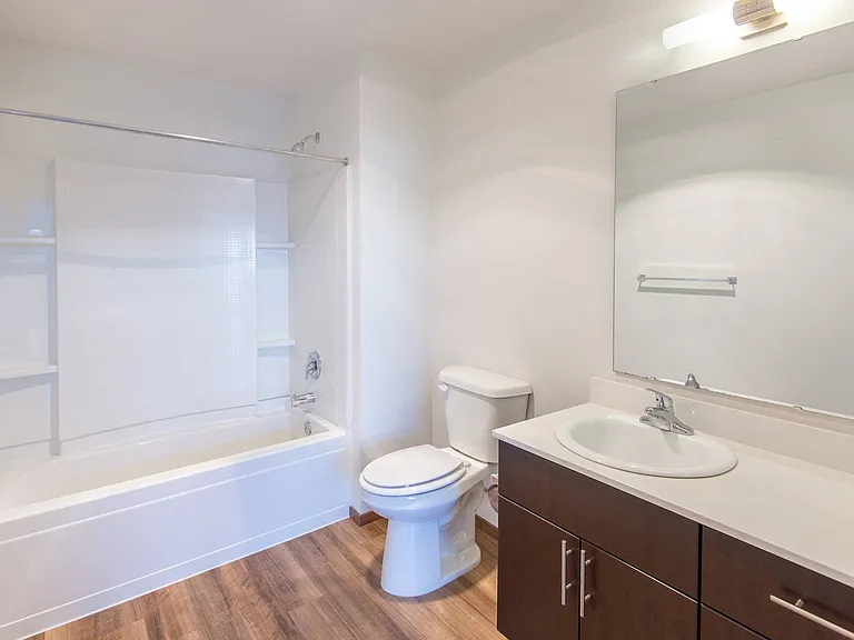 Washington Court Residential — Photo 41