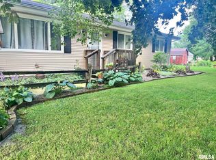 225 S Walnut St, Little York, IL 61453