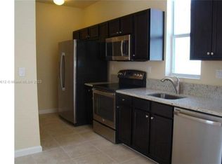 17131 SW 96th St, Miami, FL 33196