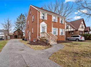 18303 Canterbury Rd, Cleveland, OH 44119