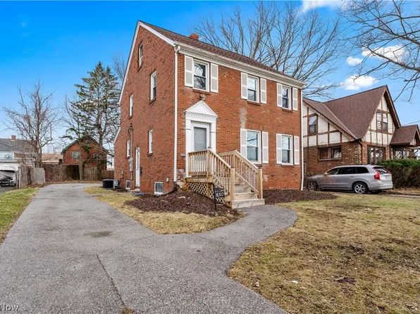18303 Canterbury Rd, Cleveland, OH 44119