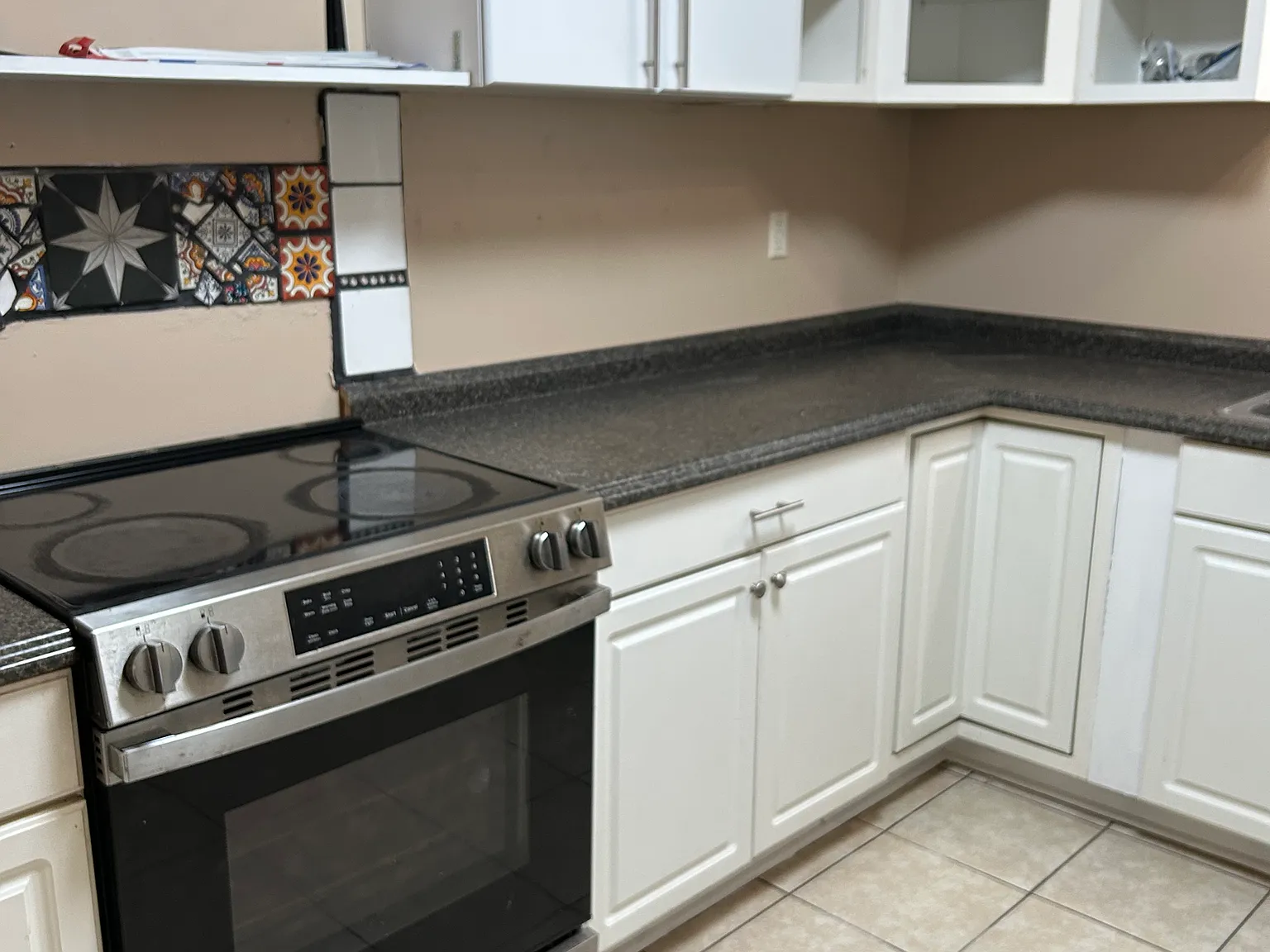 3 bed, 956 sqft, $1,300 — Photo 3