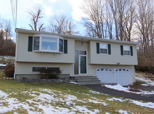 185 Weskora Rd, Yorktown Heights, NY 10598