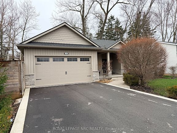 2nd image of 117 Burleigh Rd N