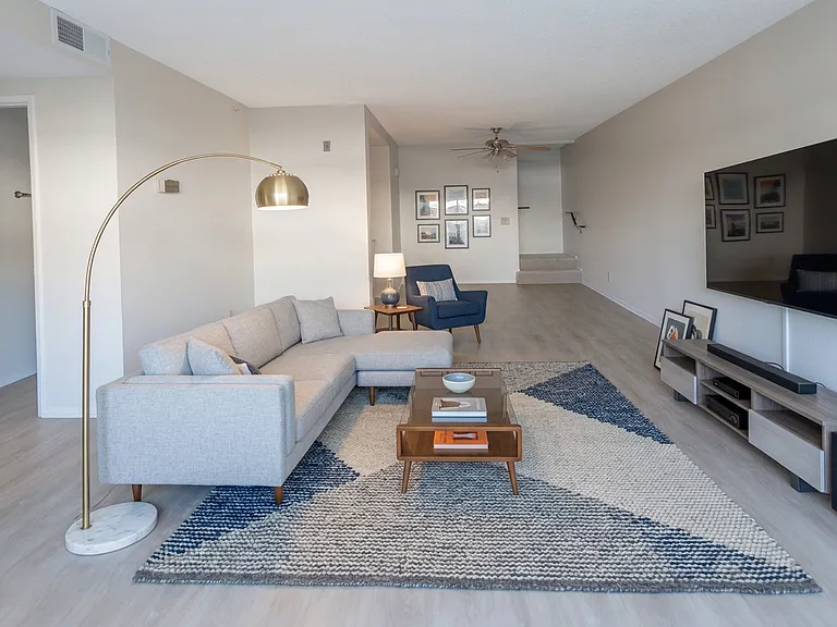 AI STAGED - LIVING ROOM