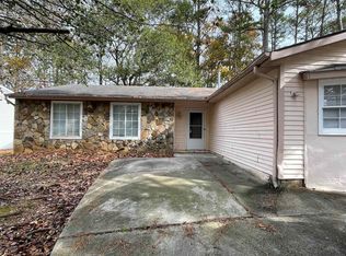 2134 Scarbrough Rd, Stone Mountain, GA 30088