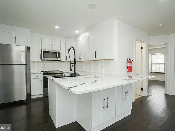 405 Durham Ct, Mantua, NJ 08051