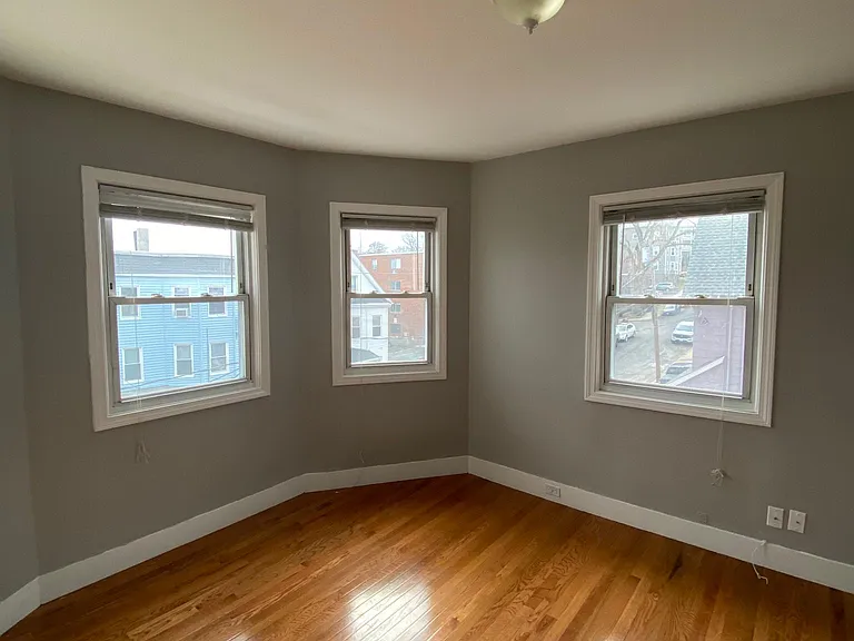 28 Moreland St #2 — Photo 11