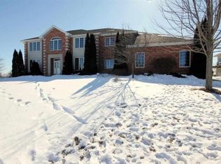 1105 Red Tail Dr, Verona, WI 53593