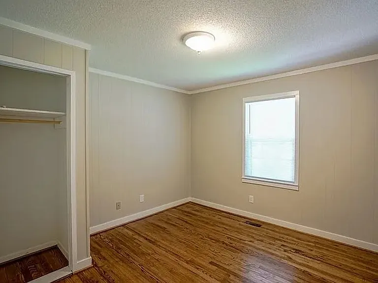 112 Old Meadowbrook Dr — Photo 17