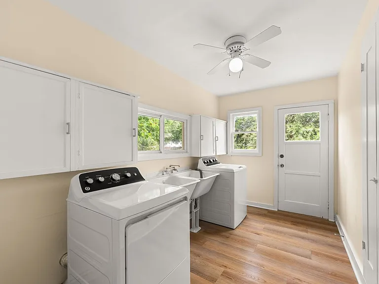 507 N Vine Ave — Photo 12