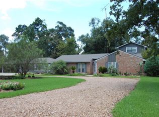 915 Tall Pines Dr, Magnolia, TX 77354