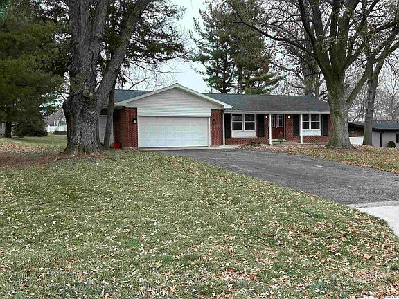 3rd image of 2111 Curved Creek Ct
