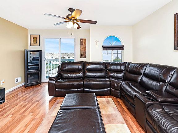 5th image of 40A Country Dr E #39