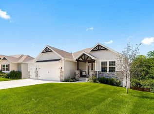 2757 W Sitka Dr, Olathe, KS 66061