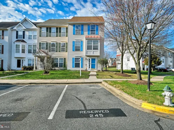 6121 Rose Bay Dr, District Heights, MD 20747