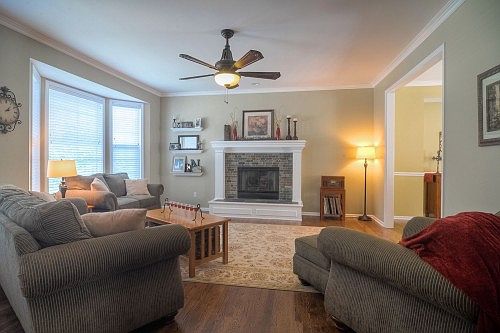 5th image of 4824 Millridge St