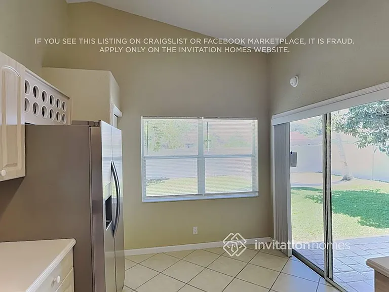 3970 Sea Grape Cir — Photo 5