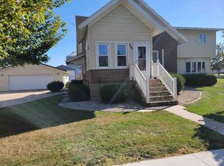 237 S Main St, Protivin, IA 52163