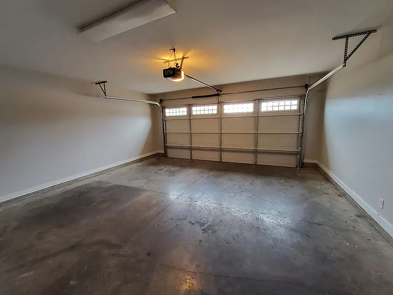 8898 Rasco Hills Cv — Photo 10