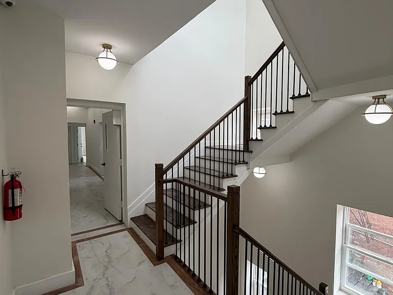 51 Lincoln Park #2D — Photo 4