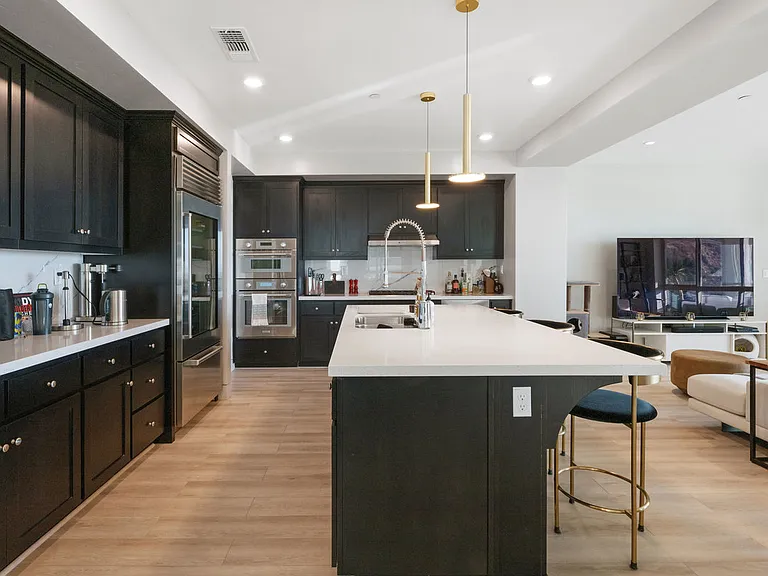 6775 Skyview Dr — Photo 13