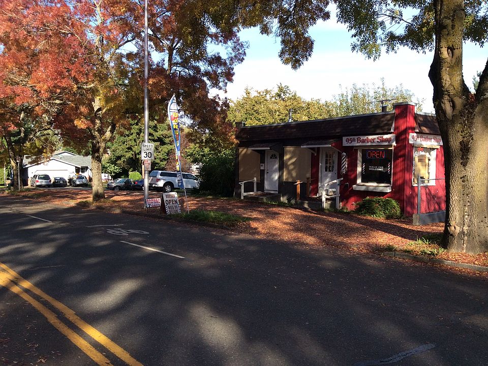 2nd image of 9516 35th Ave NE