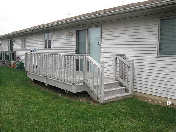 2nd image of 515 Woodpointe Dr