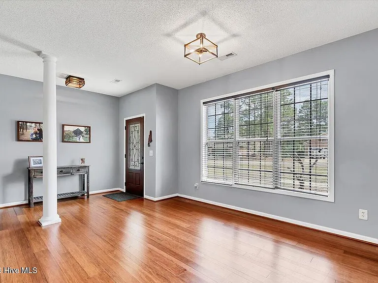 329 Green Links Dr — Photo 5