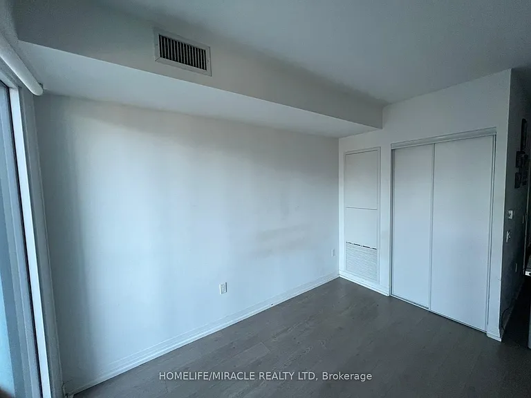 251 Jarvis St #1505 — Photo 4