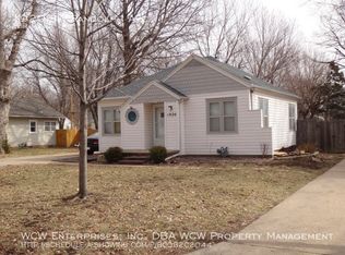 1920 SW Randolph Ave, Topeka, KS 66604