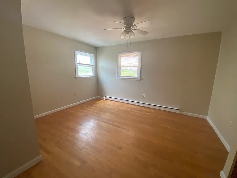 816 Gobin Dr — Photo 6