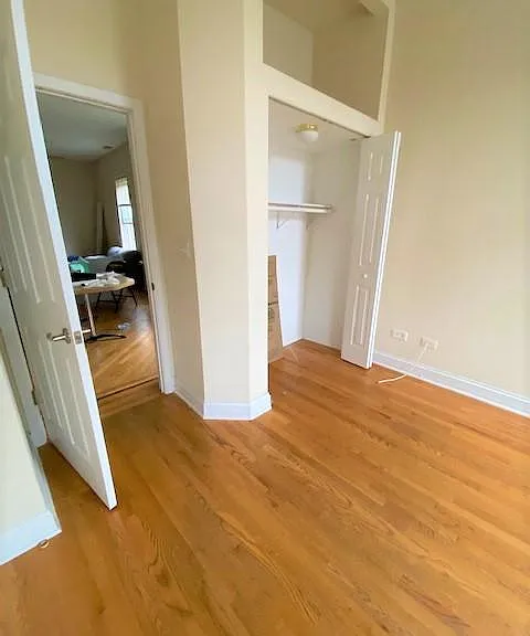 2305 W Grand Ave #2-F — Photo 8