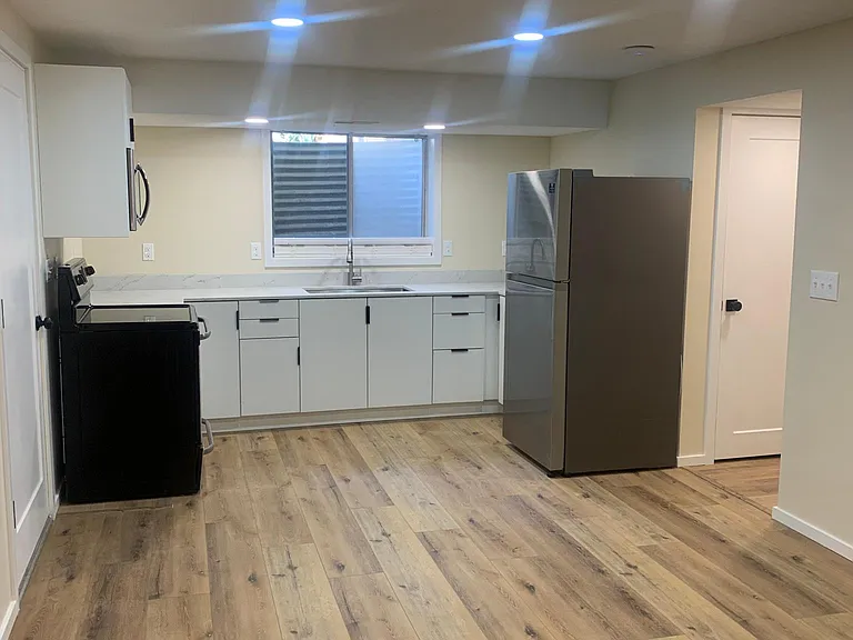 1170 E 550 N — Photo 1