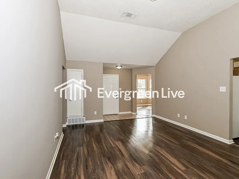 2589 Kate Bond Rd — Photo 4