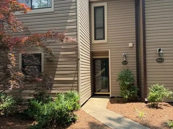 209 Village Ln Unit B, Greensboro, NC 27409