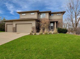 2540 Winston Cir, Van Meter, IA 50261